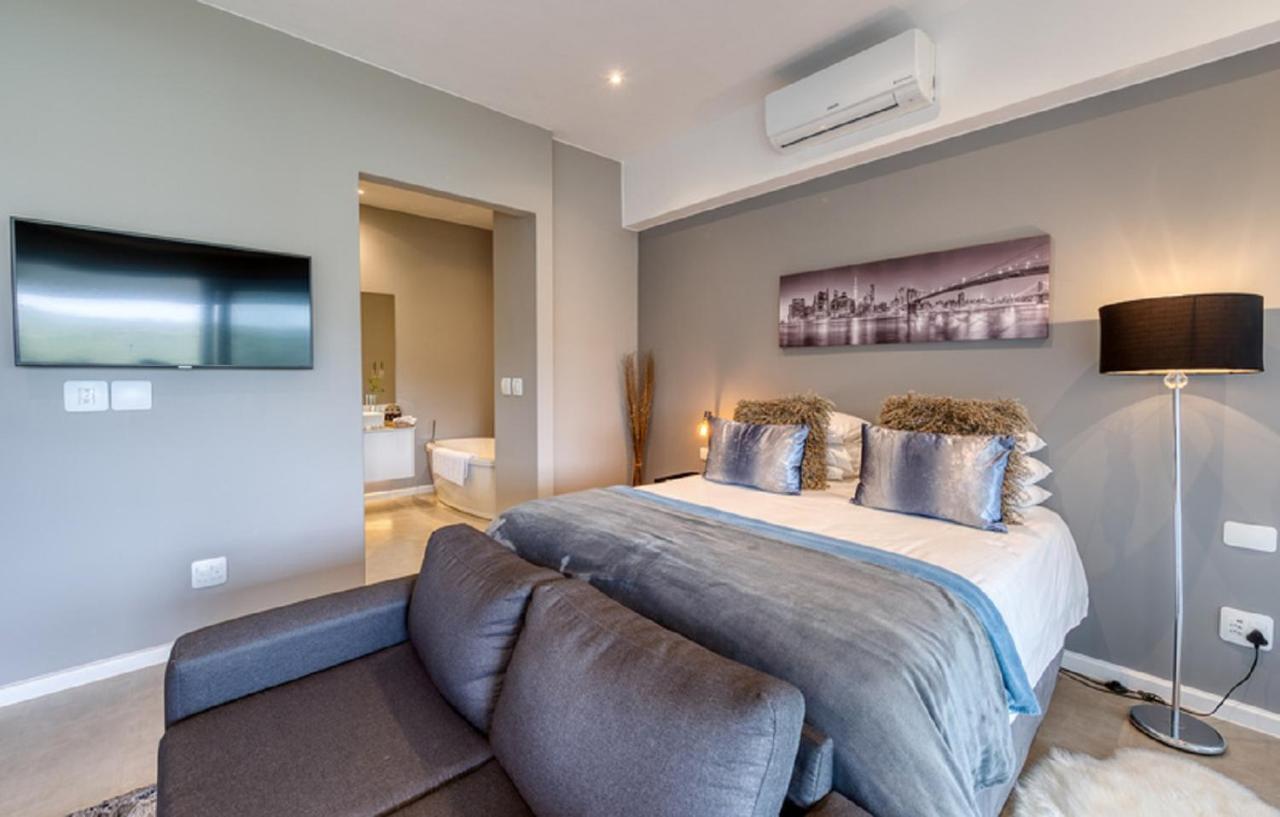 Crown On The Heads Hotel Knysna Exterior photo