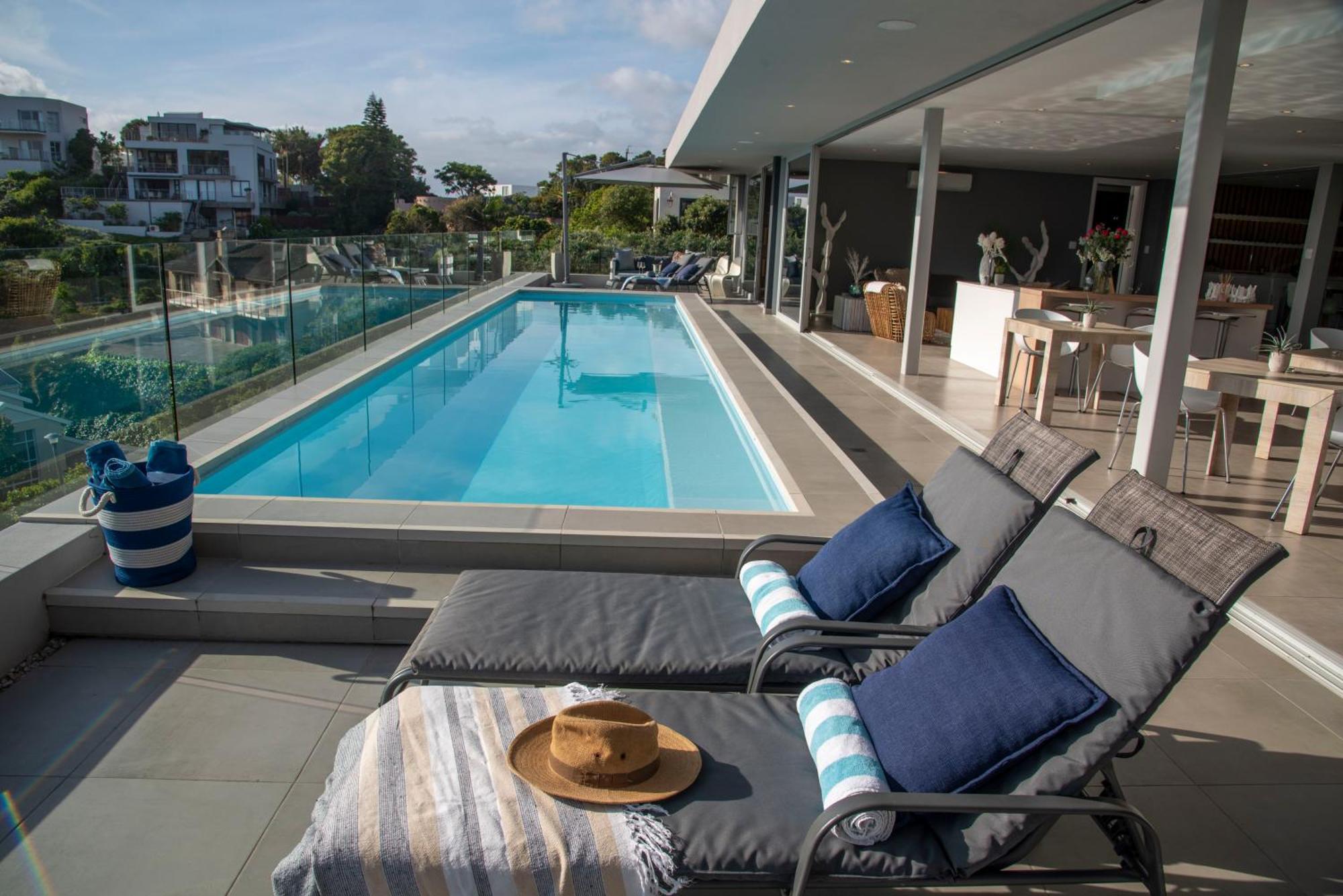 Crown On The Heads Hotel Knysna Exterior photo